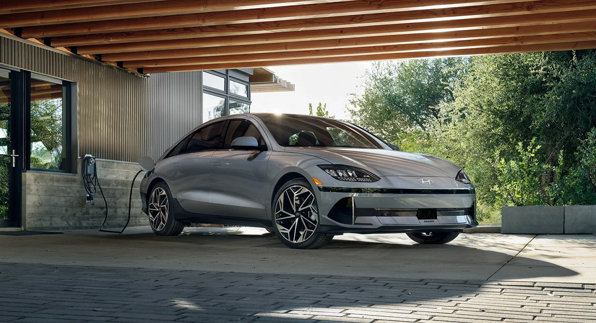 Hyundai IONIQ 6 2024 vs Tesla Model 3 2023 en Capitol Heights, MD