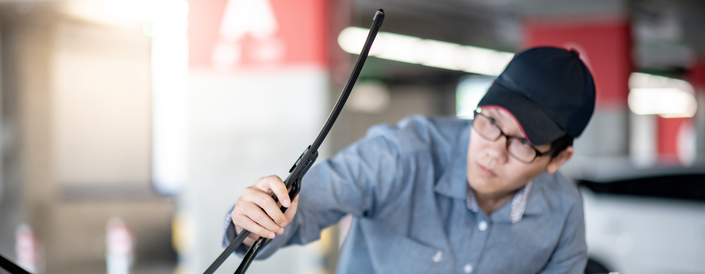 Windshield Wiper Blade Replacement in Chicago, IL