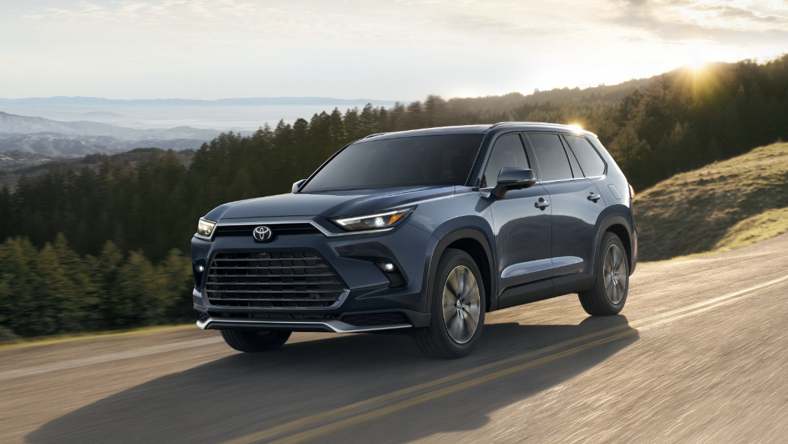 2025 Toyota Grand Highlander vs 2025 Toyota Highlander Comparison