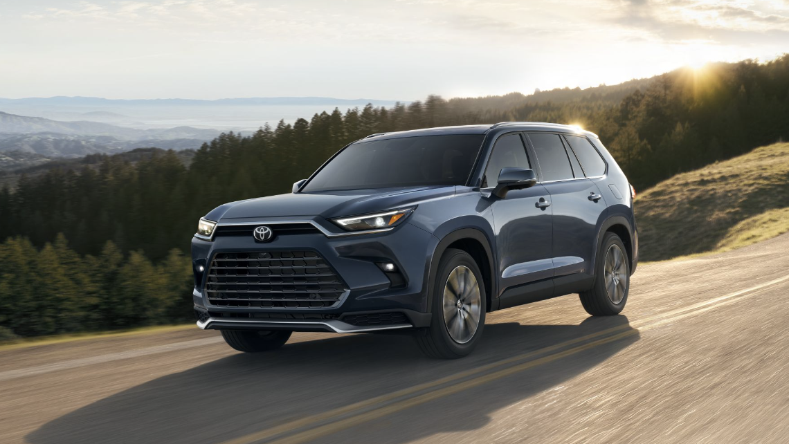 2024 Toyota Grand Highlander vs 2024 Toyota Highlander Comparison