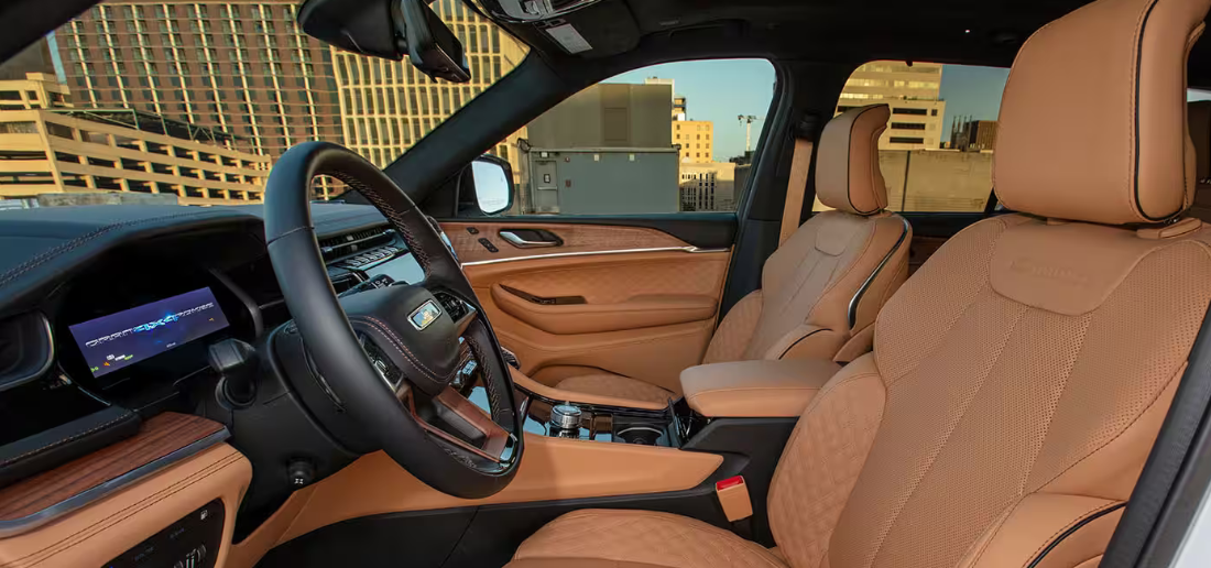 2024 Jeep Grand Cherokee 4xe for Sale near Oswego, IL River Front CDJR