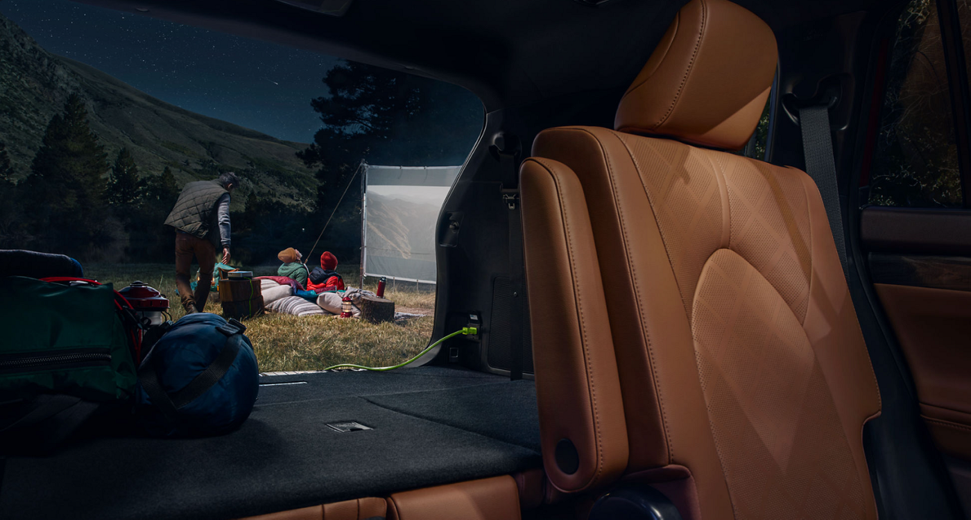 2024 Toyota Highlander Hybrid Rear Cabin