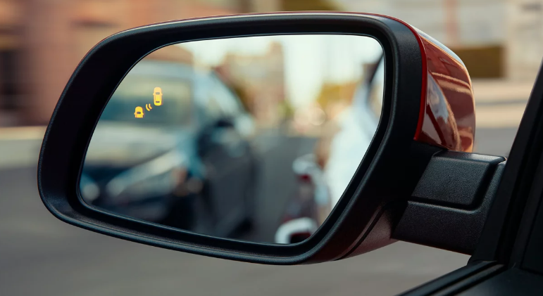 2024 Hyundai VENUE Blind-Spot Collision Warning