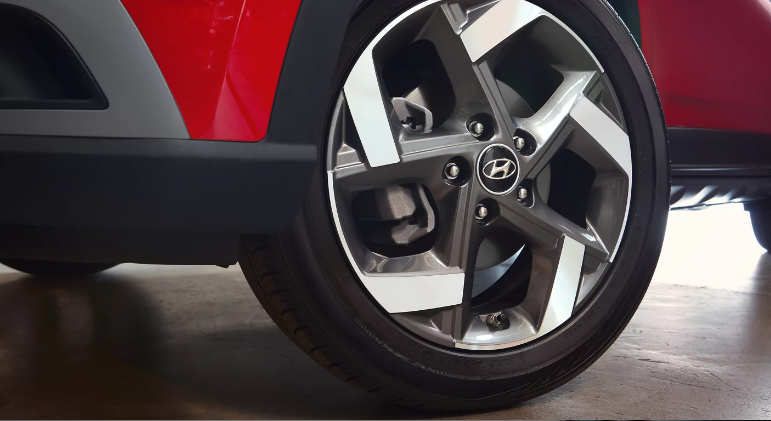 2024 Hyundai VENUE Wheel