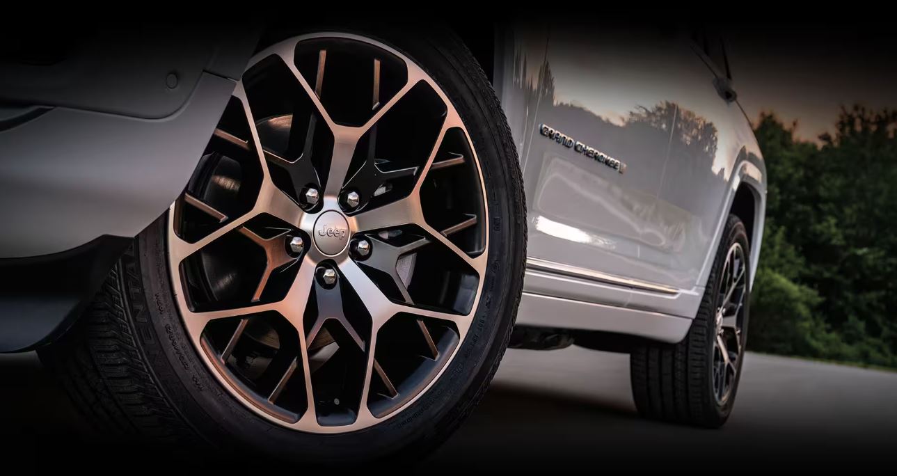 2024 Jeep Grand Cherokee Wheel