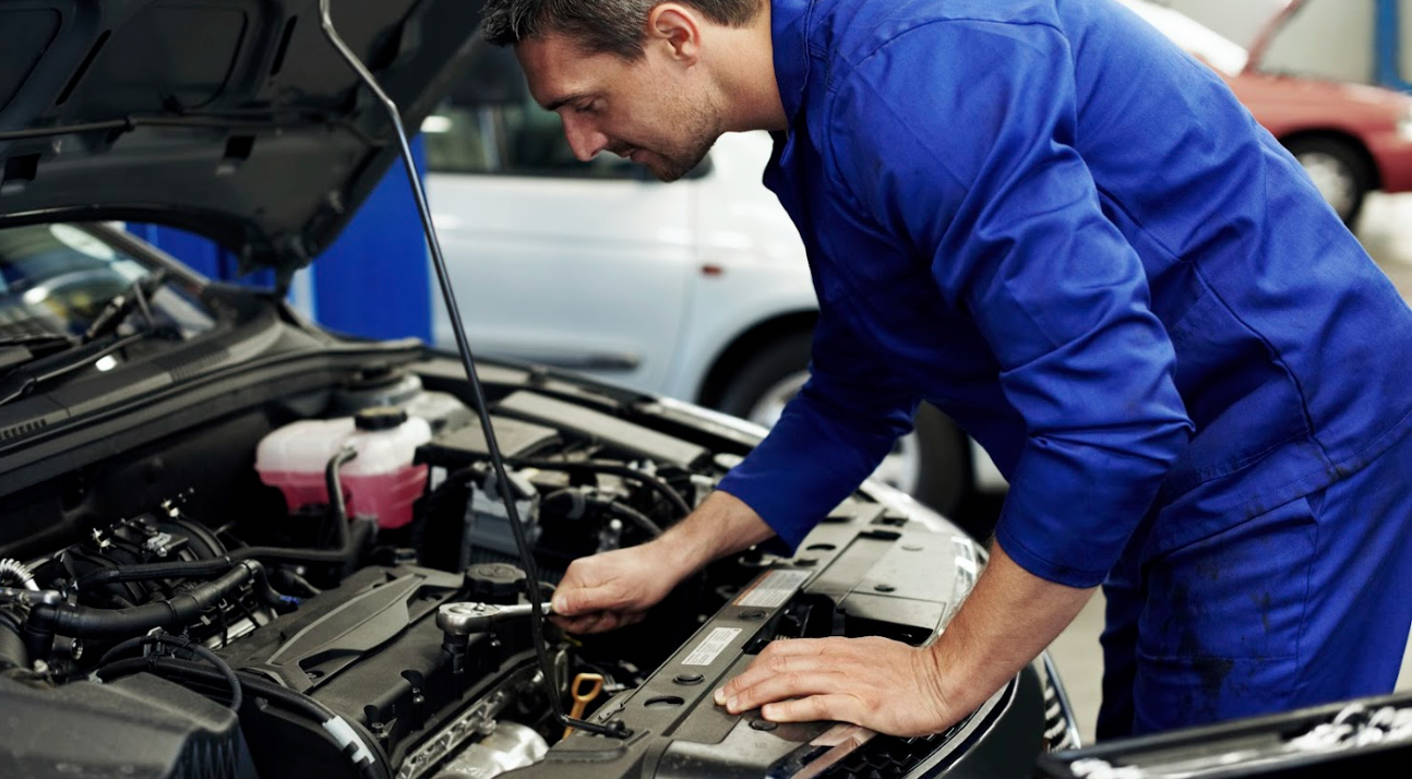 We'll Promptly Perform Routine Maintenance at Our Express Lane!