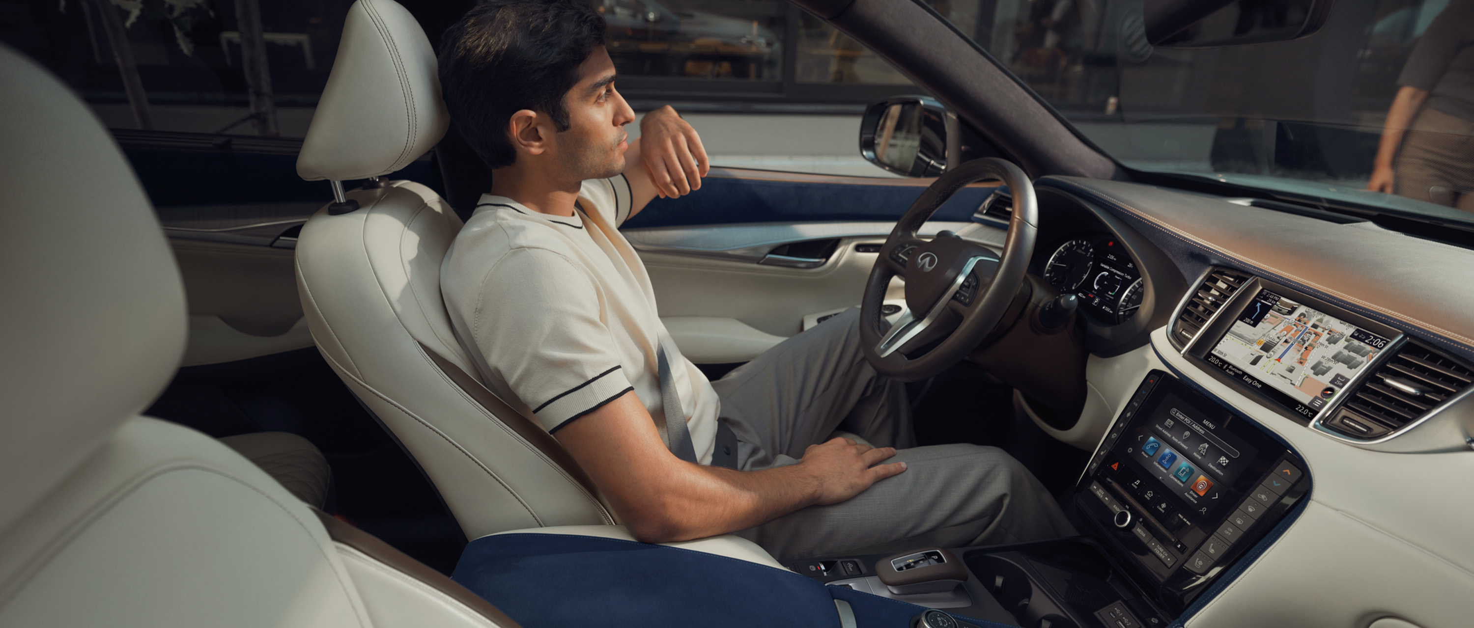 2024 INFINITI QX50 Front Seats