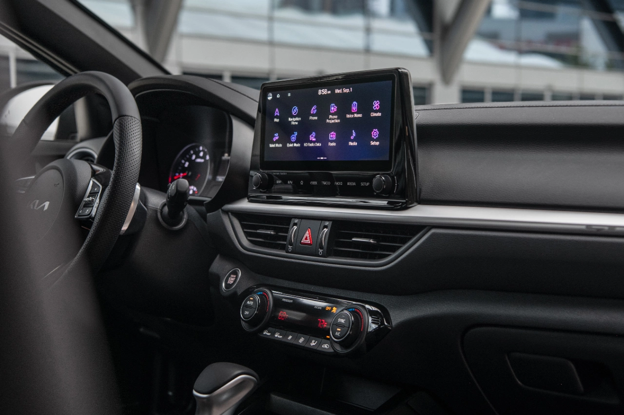 2024 Kia Forte Touchscreen
