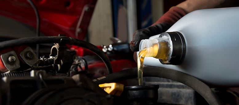 Oil Change Service near Aurora, IL