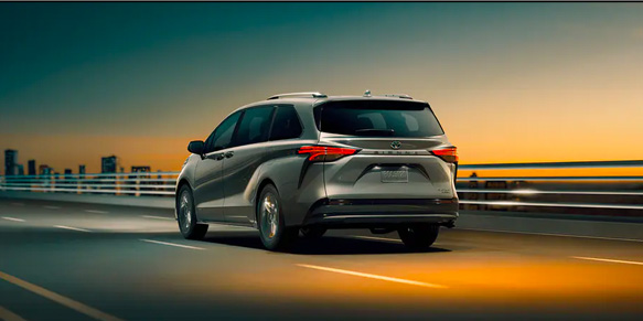 2023 Toyota Sienna Technology