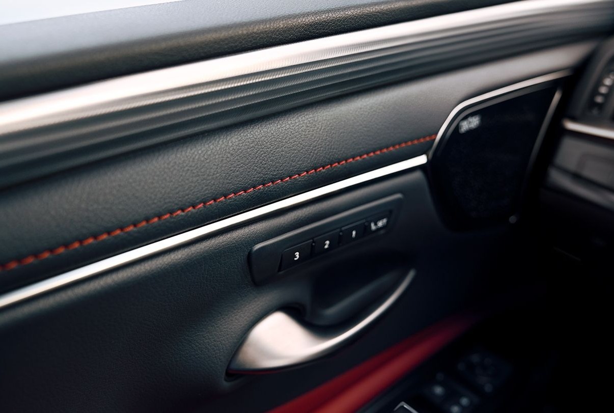 2024 ES 350 Leather Trim