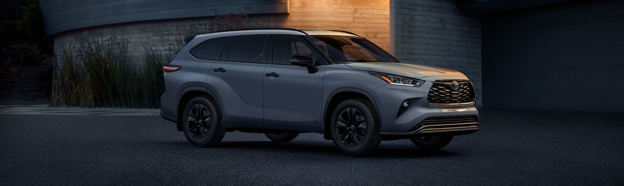 2024 Toyota Highlander Hybrid for Sale near Carmichael, CA Maita