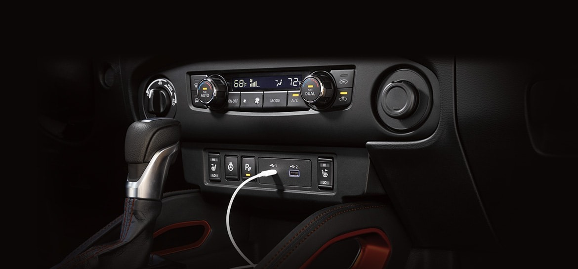Dual-Zone Automatic Temperature Control in the 2024 Nissan Frontier