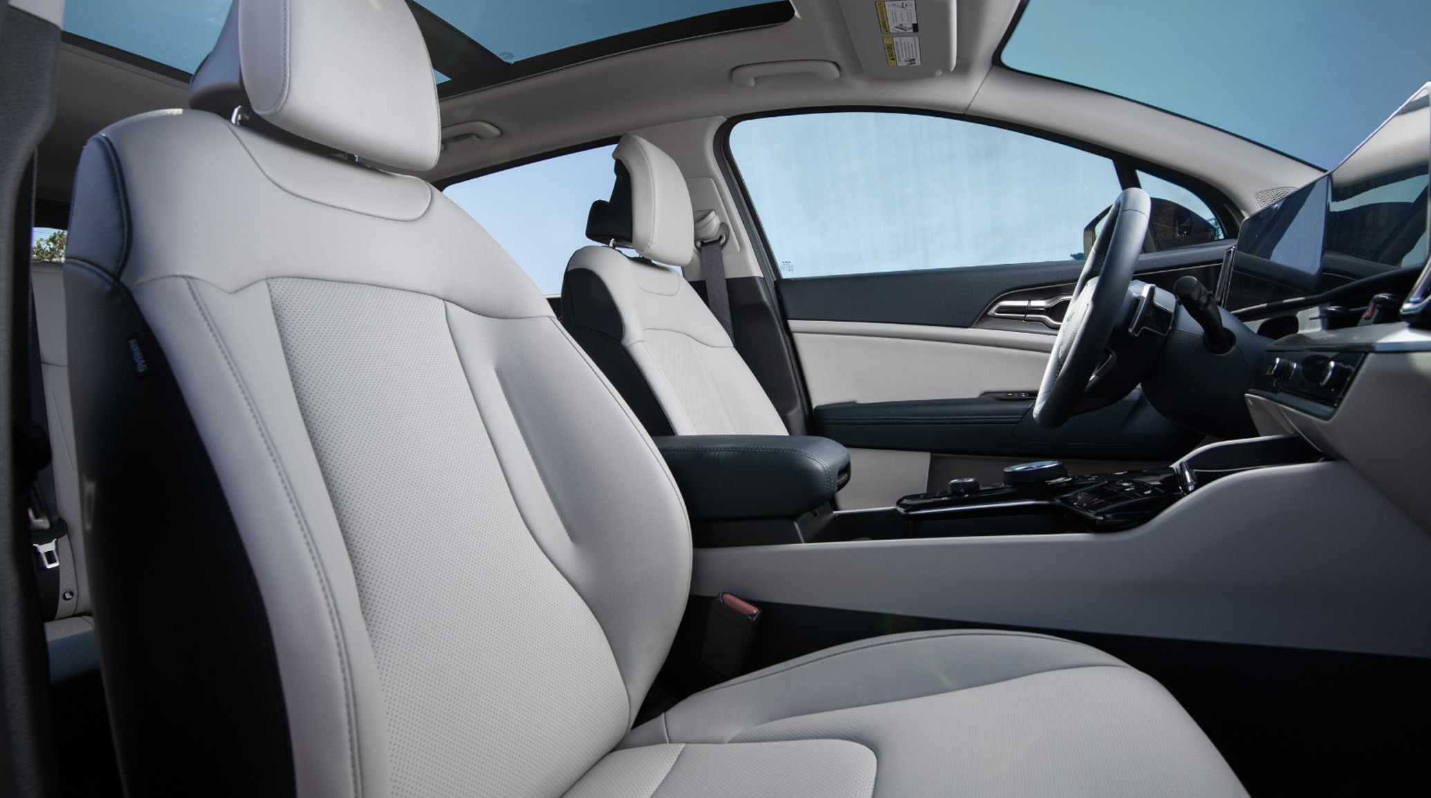 2024 Kia Sportage Hybrid Front Seats