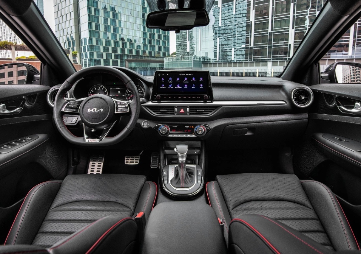 2024 Kia Forte Cockpit