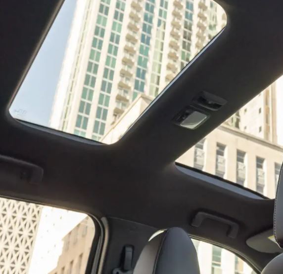 2024 Mitsubishi Eclipse Cross Moonroof