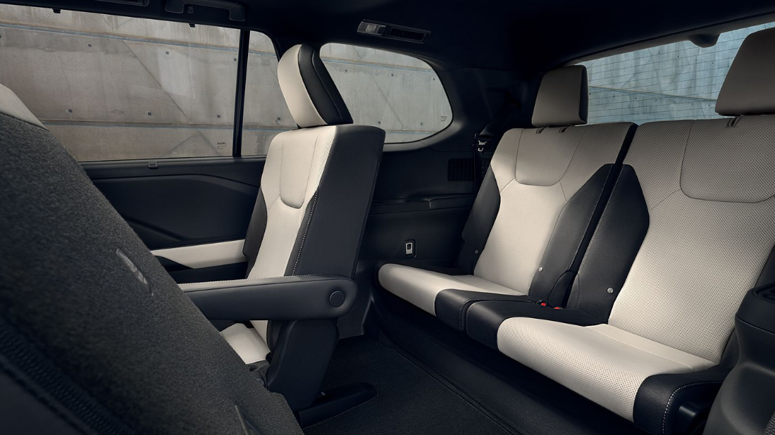 2024 Lexus TX 500h Seating