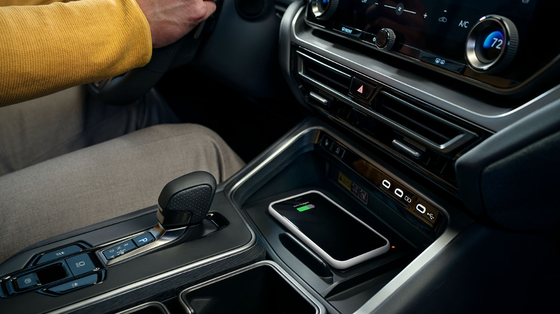 2024 Lexus TX 500h Wireless Charging