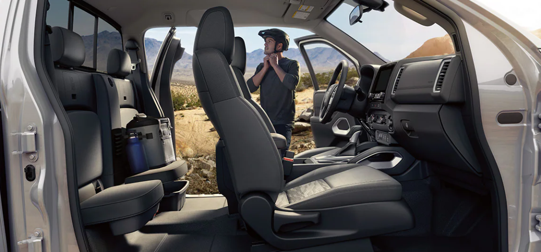 2024 Nissan Frontier Seating