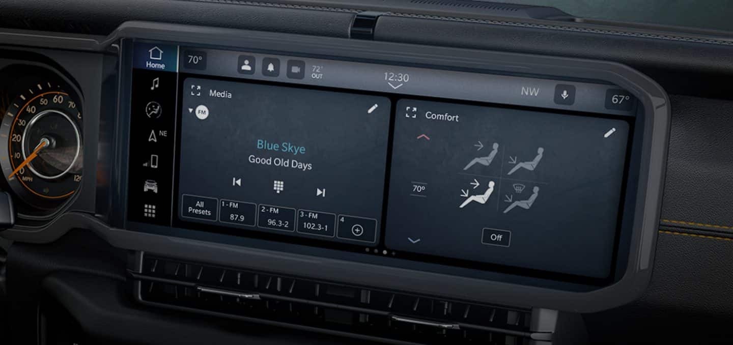 2024 Wrangler Touchscreen