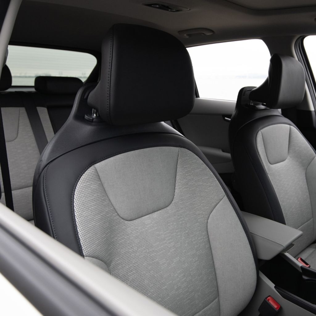 2024 Kia Niro EV Front Seats