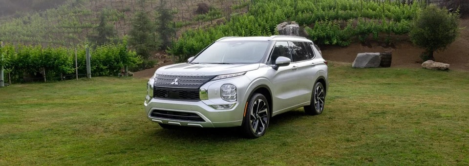 2024 Mitsubishi Outlander for Sale near Leicester, MA