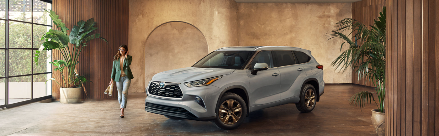 2024 Toyota Highlander for Sale near Van Nuys, CA