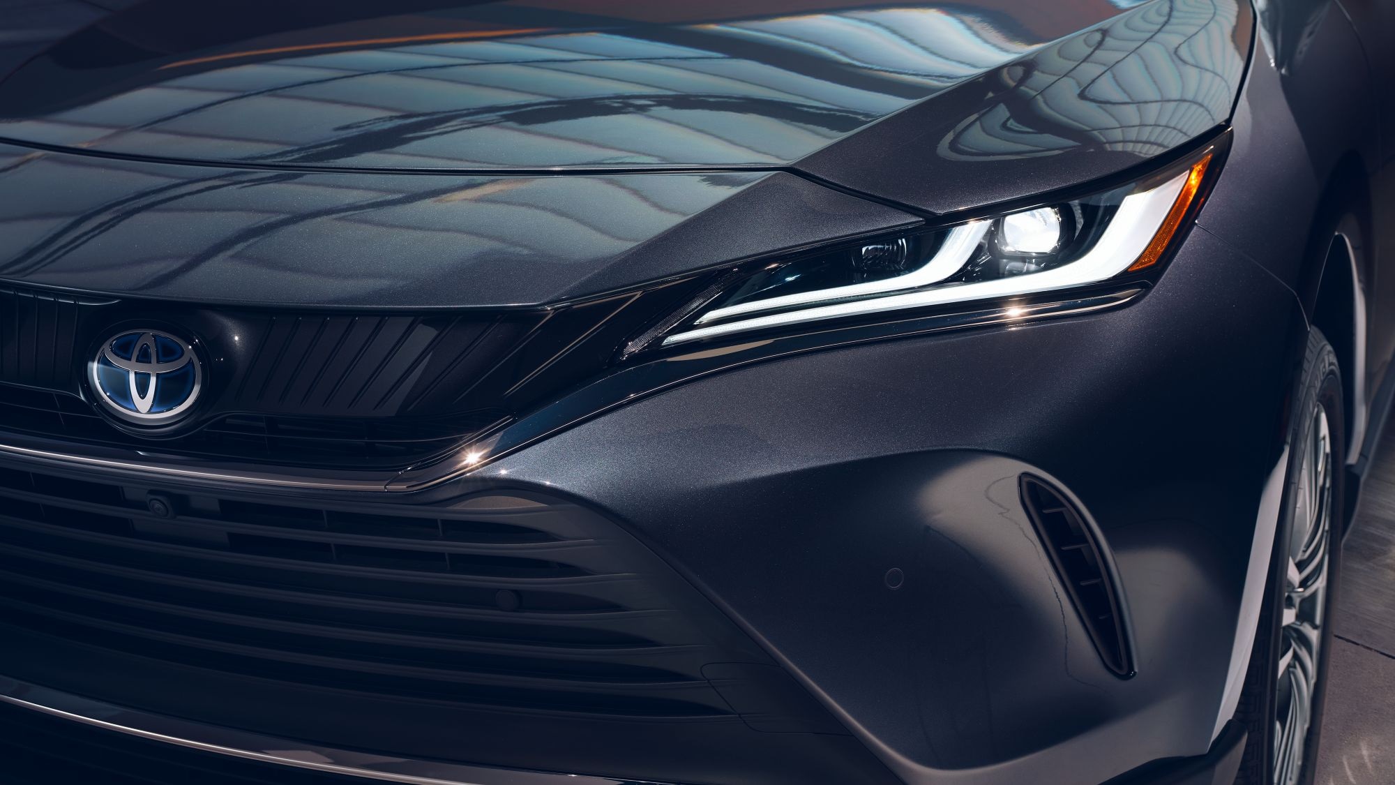 2024 Toyota Venza Front-End Design