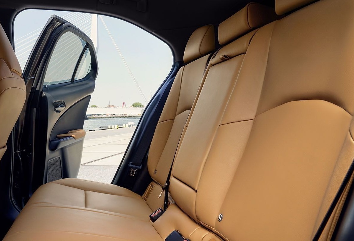 2025 UX 300h Seating