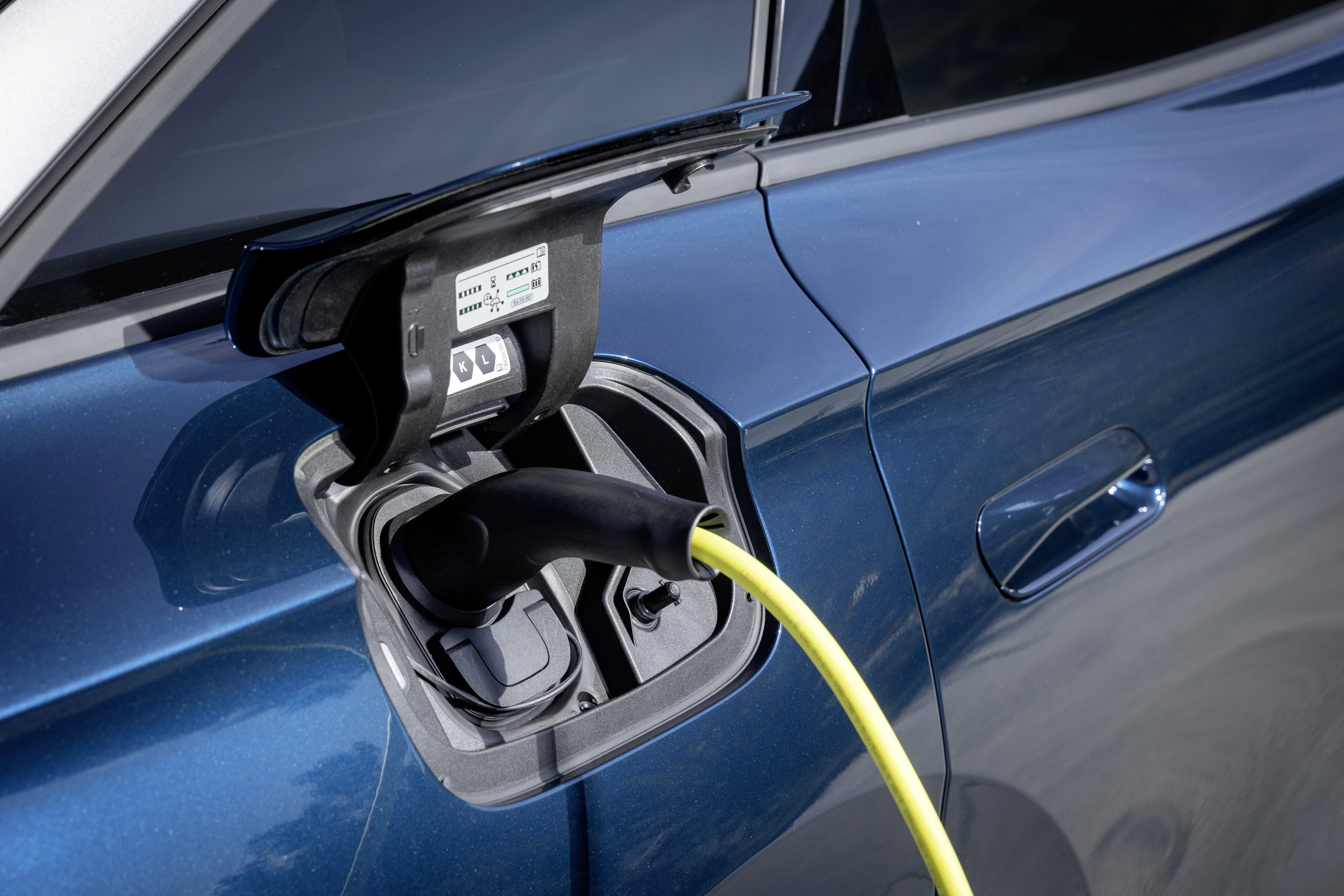 2024 Volkswagen ID.7 Charging Port