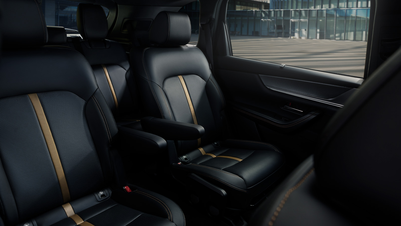 2024 MAZDA CX-90 PHEV Interior