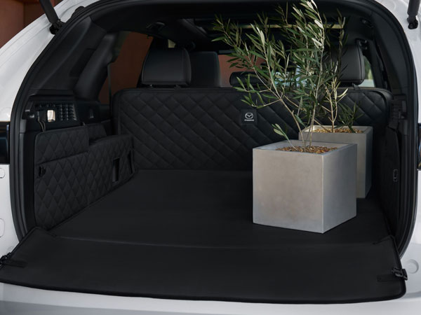 2025 MAZDA CX-70 PHEV Cargo Area