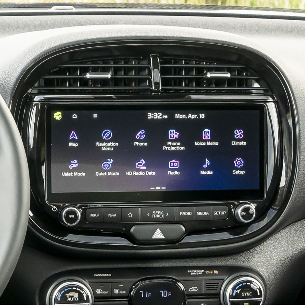 2024 Kia Soul Touchscreen