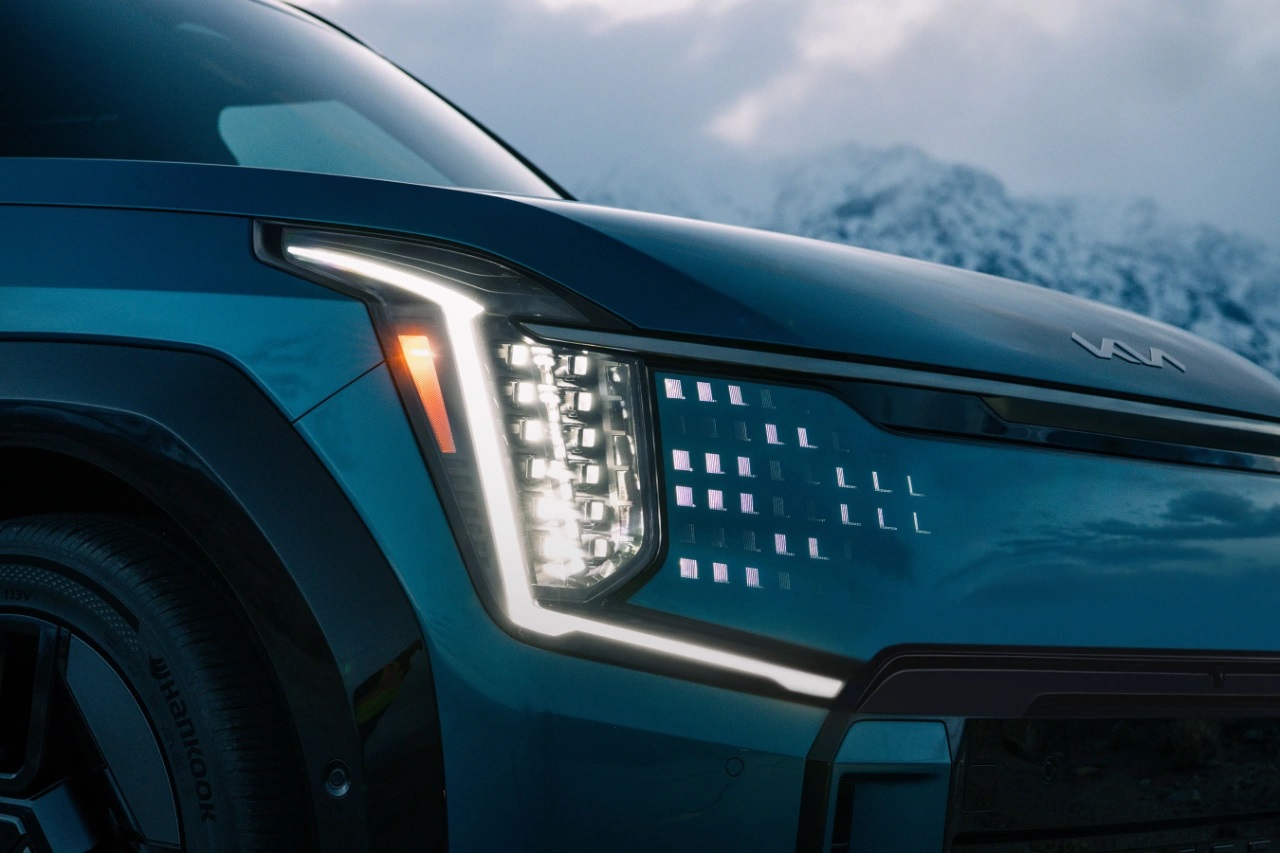 2024 Kia EV9 Headlight Design