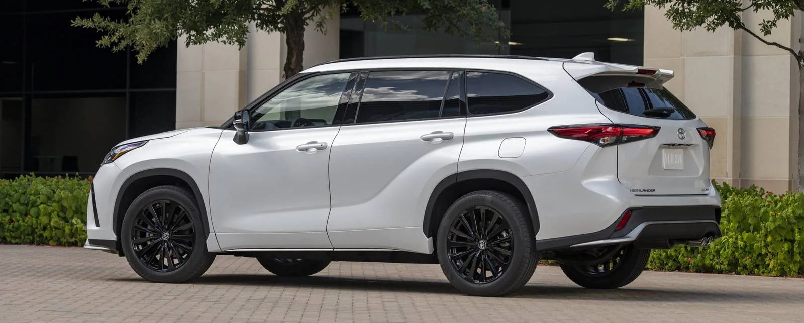 2024 Toyota Highlander for Sale near Big Spring, TX