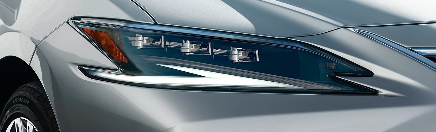 2024 Lexus ES 350 Headlight Design