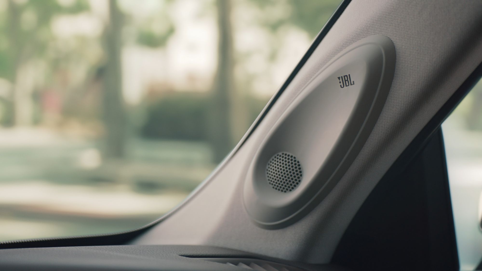 2024 Toyota Highlander JBL® Sound System