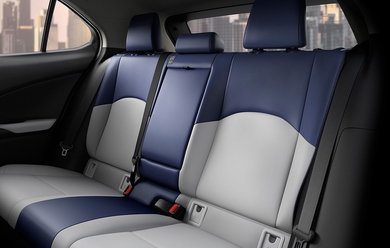 2025 UX 300h Seating