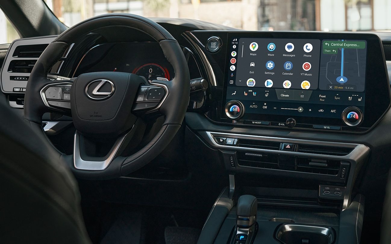 2024 RX 500h Touchscreen