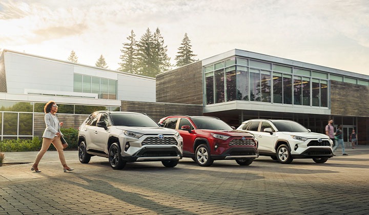 Toyota Dealer near Van Nuys, CA