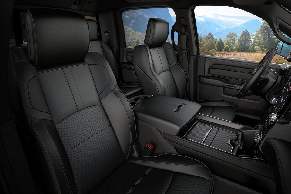 2024 Ram 2500 Front Seating