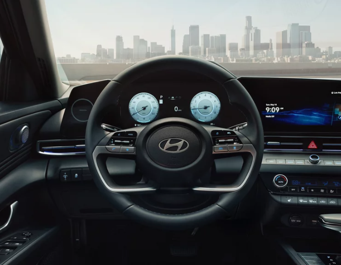 2024 Hyundai ELANTRA Dashboard Features