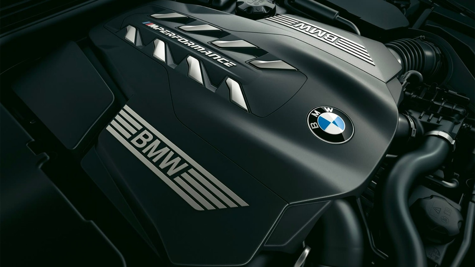 2025 8 Series Engine