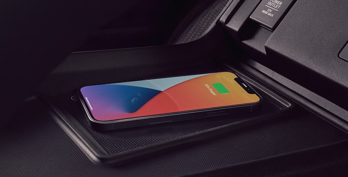 Todos los Acura RDX 2024 tienen cargador de teléfono inalámbrico.