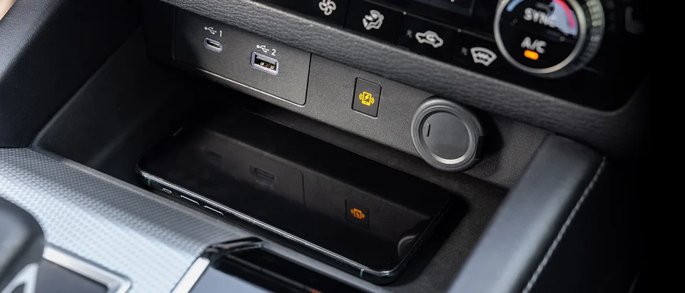 2024 Mitsubishi Outlander Wireless Charger