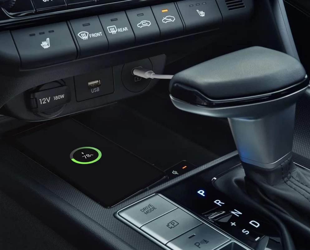 2024 ELANTRA Wireless Charger