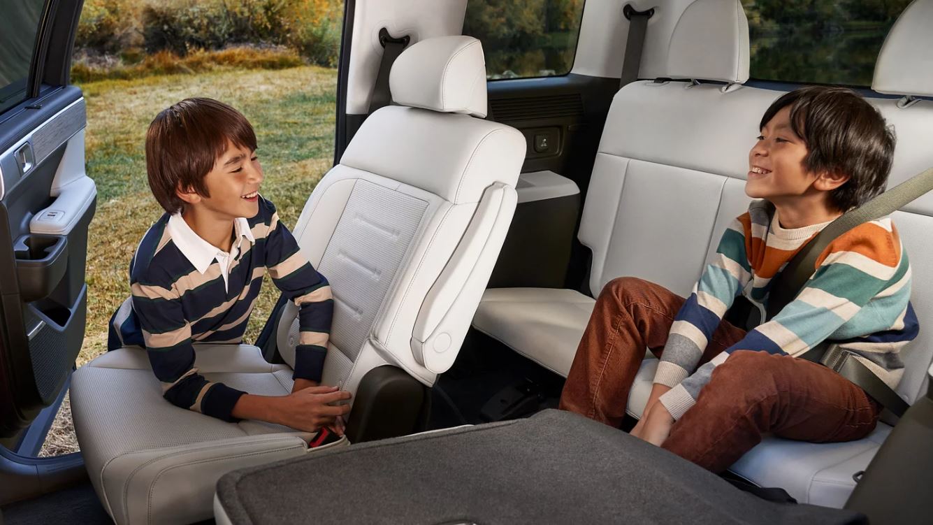 2024 Hyundai SANTA FE Seats