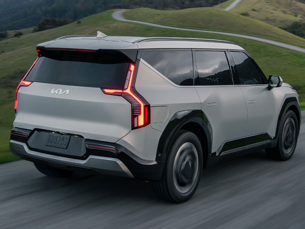 2024 Kia EV9 Rear Angle