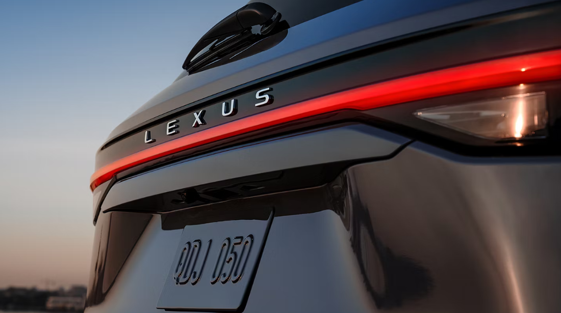 2024 Lexus TX 500h Rear Badging