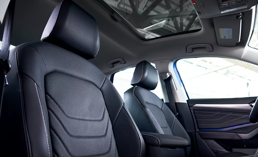 2024 Volkswagen Jetta Seats